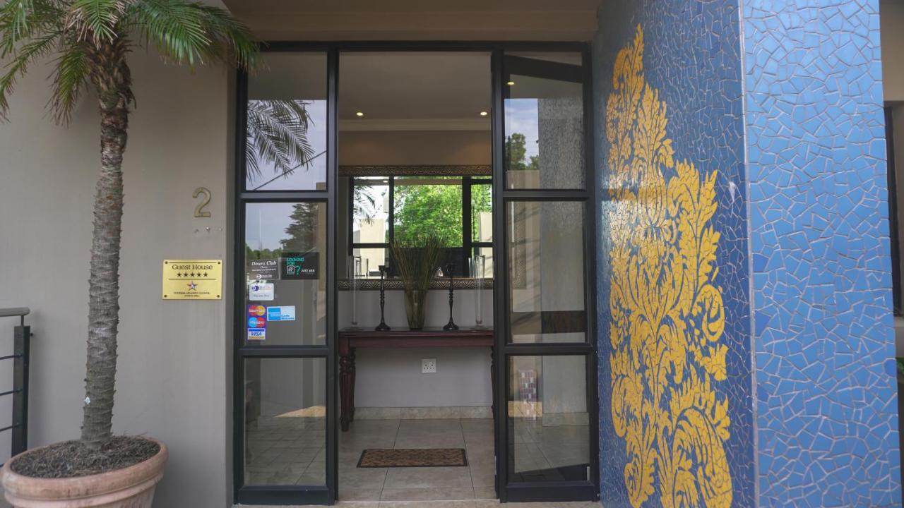 Fatmols Guest Lodge Johannesburg Dış mekan fotoğraf