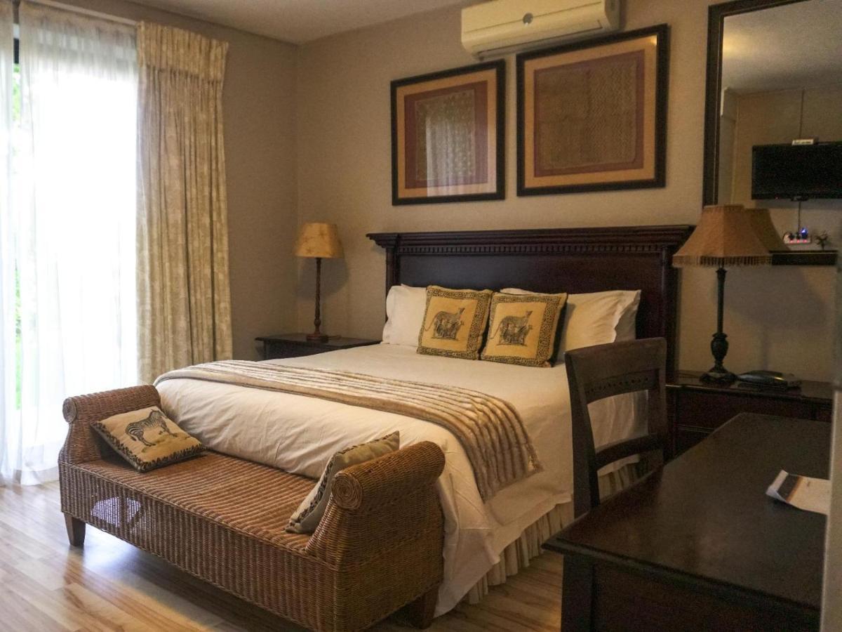 Fatmols Guest Lodge Johannesburg Dış mekan fotoğraf