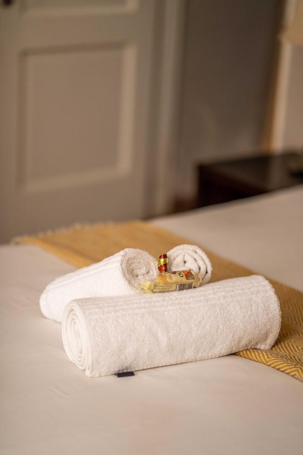 Fatmols Guest Lodge Johannesburg Dış mekan fotoğraf