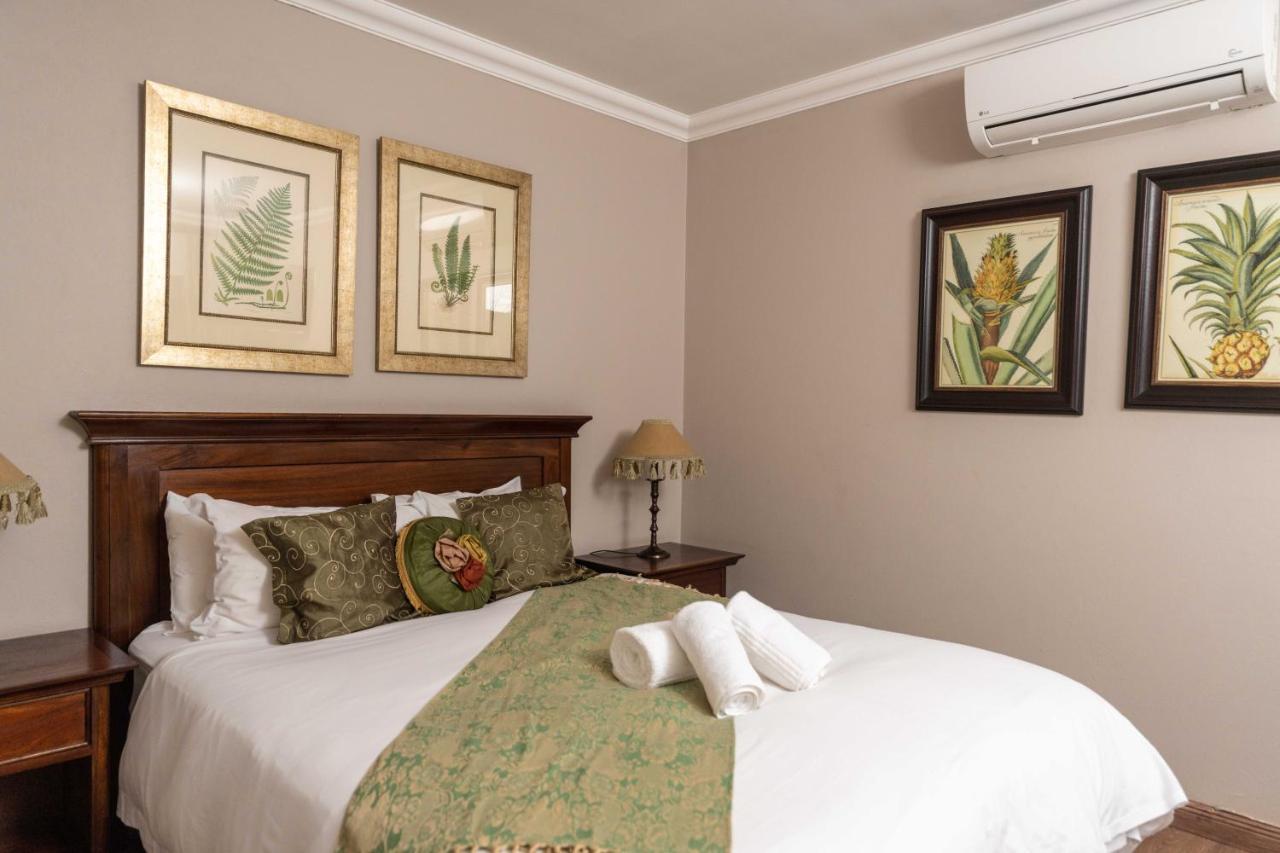 Fatmols Guest Lodge Johannesburg Dış mekan fotoğraf
