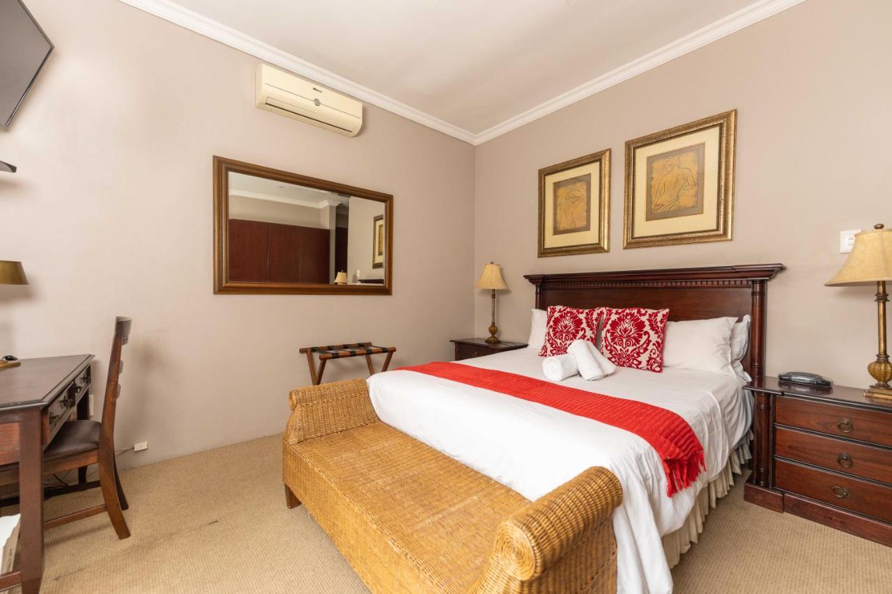 Fatmols Guest Lodge Johannesburg Dış mekan fotoğraf