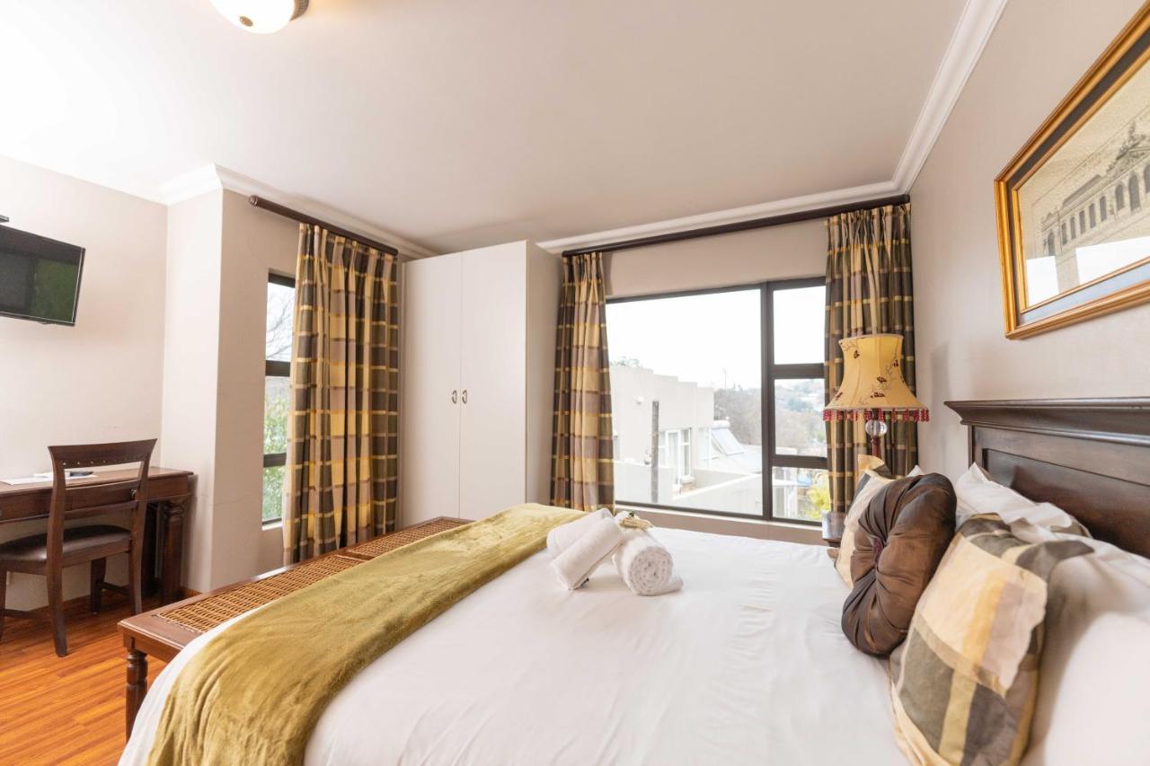 Fatmols Guest Lodge Johannesburg Dış mekan fotoğraf