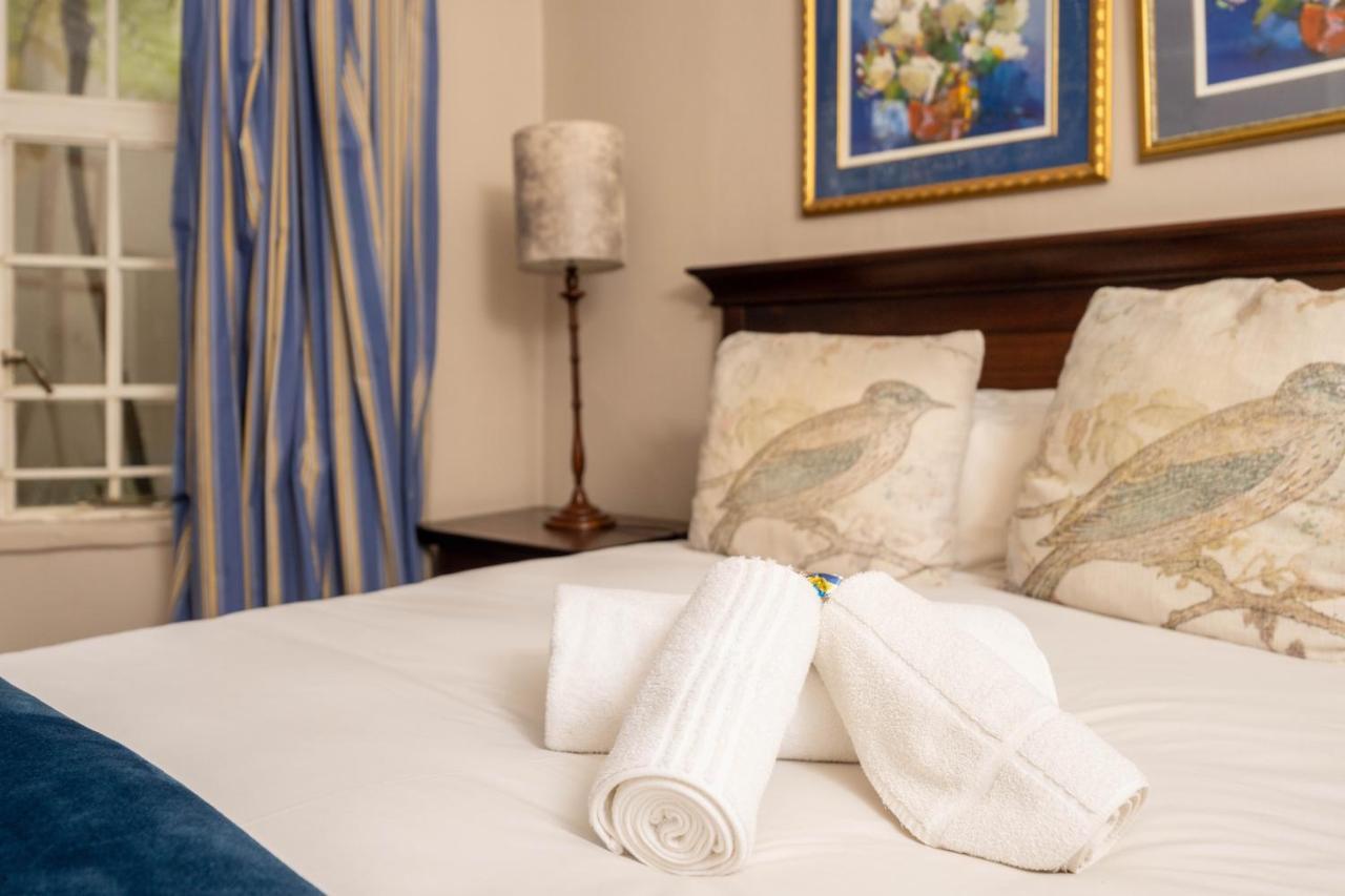 Fatmols Guest Lodge Johannesburg Dış mekan fotoğraf